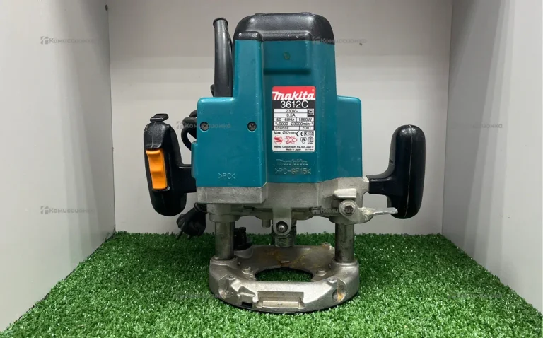 Фрезер makita 3612C