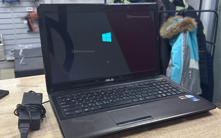 Ноутбук ASUS X52J