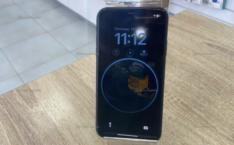 Apple iPhone 11 4/64 ГБ