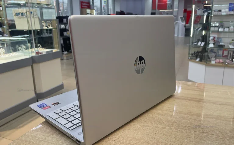 Ноутбук  HP 15