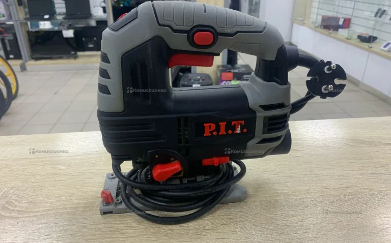 Лобзик PiT PST70-C1