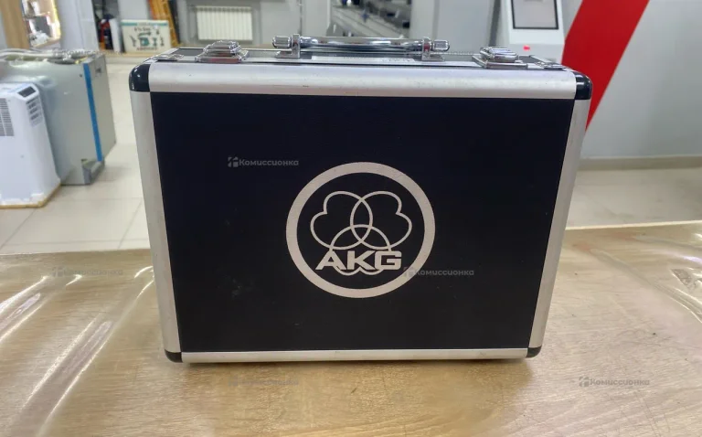 Микрофон AKG C214