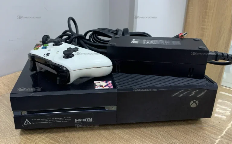 Приставка Xbox  One Fat 500GB