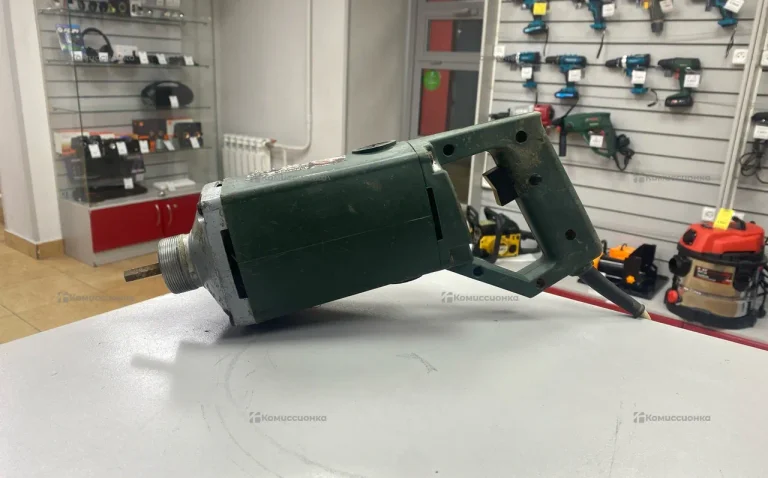 Вибратор для бетона Калибр ВЭР-1300