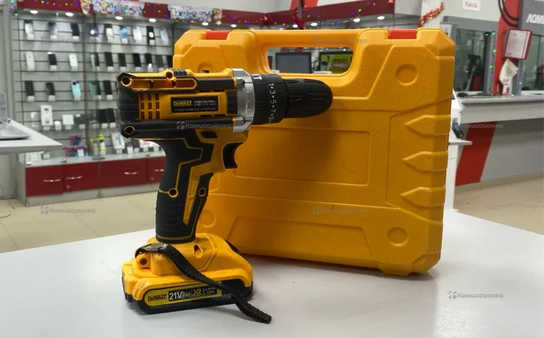 шуруповерт DeWalt 21V реплика