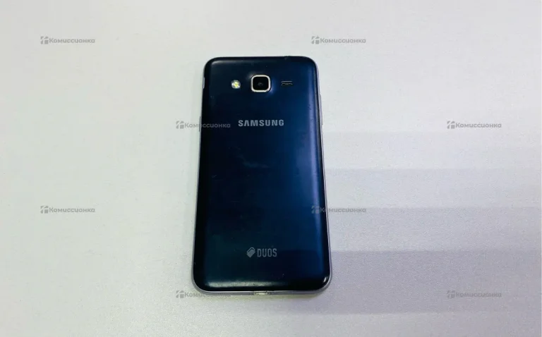 Samsung Galaxy J3 (2016) 2/16 ГБ