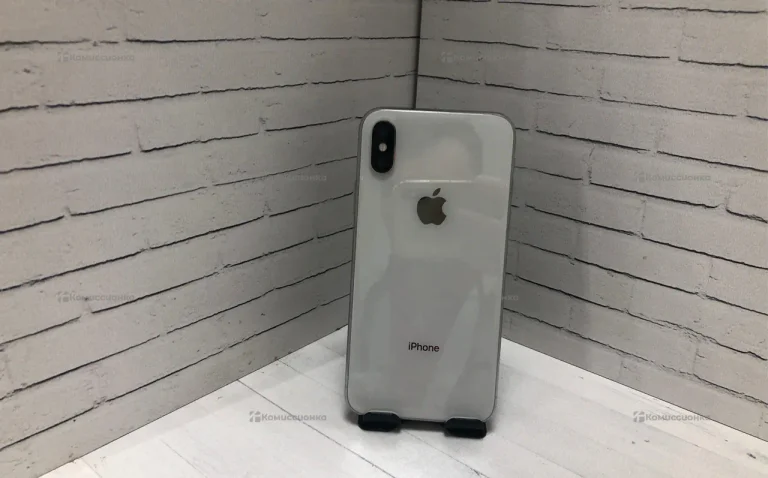 Apple iPhone X 3/64 ГБ