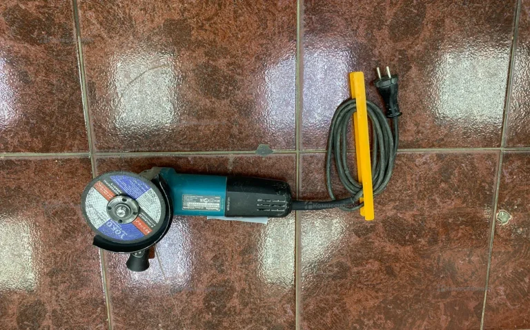 УШМ makita 9558HN