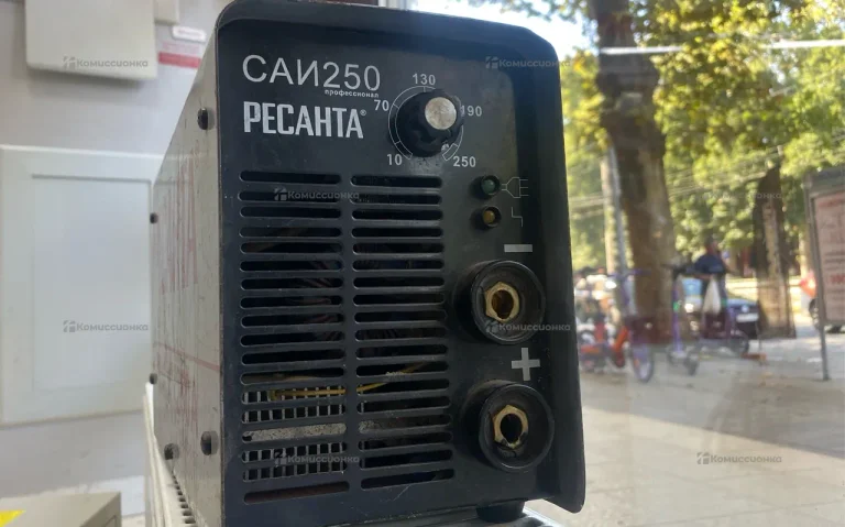 Сварочный аппарат РЕСАНТА САИ-220К