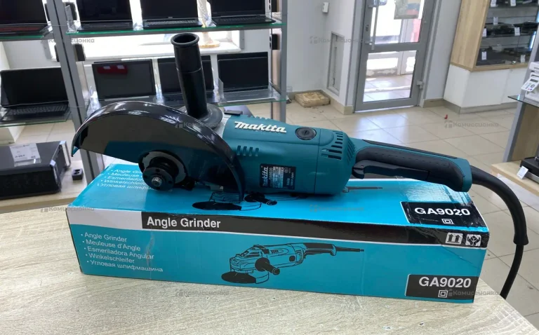 УШМ Makita GA9020