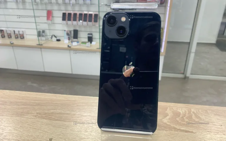 Apple iPhone 13 4/128 ГБ