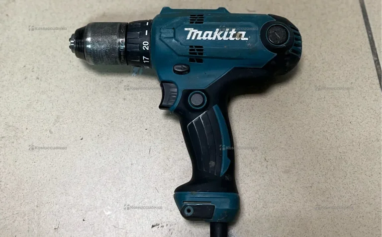 Сетевая дрель-шуруповерт Makita DF0300