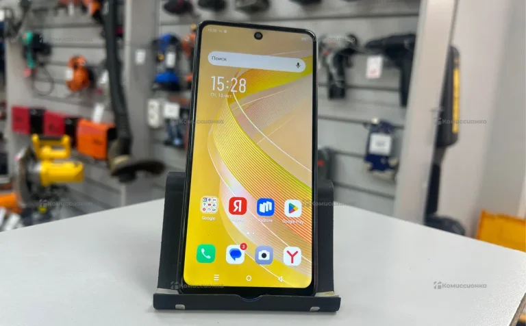 Infinix Smart 8 3/64 ГБ