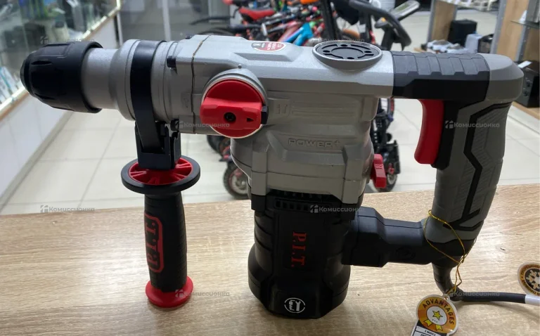 Перфоратор P.I.T. PBH28-C3