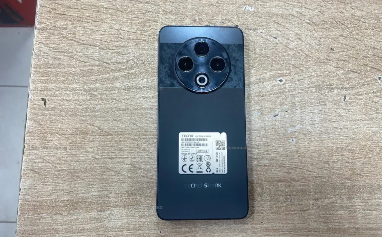 Tecno Spark 30 8/256 ГБ