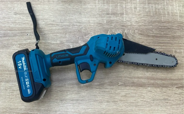 Аккумуляторная цепная пила Makita (реплика)