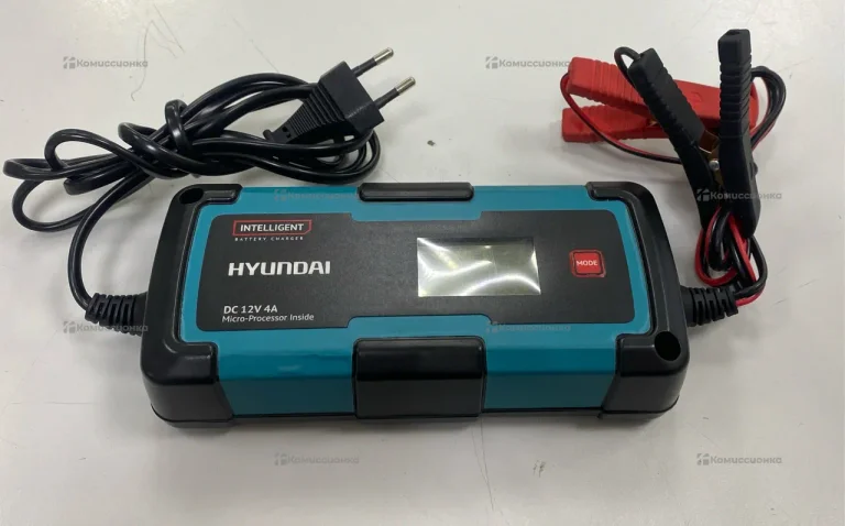 Автомобильное зарядное устройство Hyundai HY 400