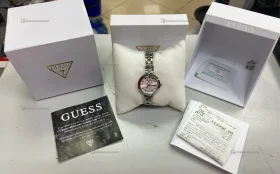 Часы  Guess