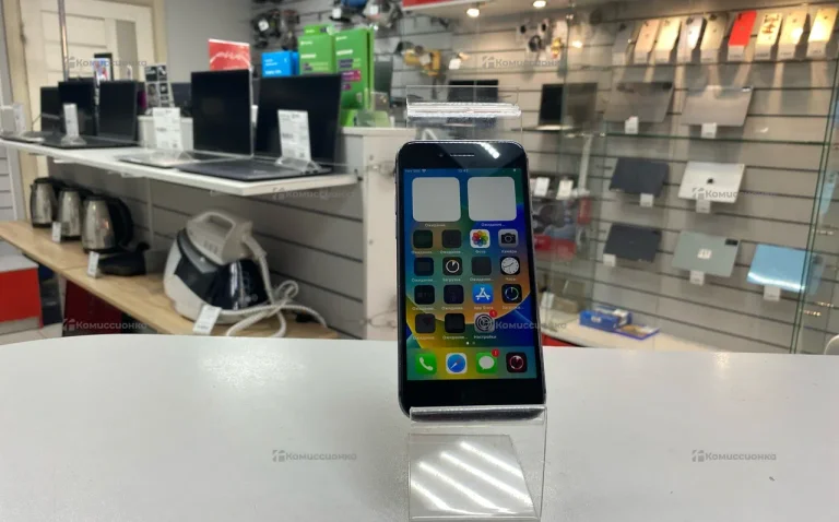 Apple IPhone 8 64Gb