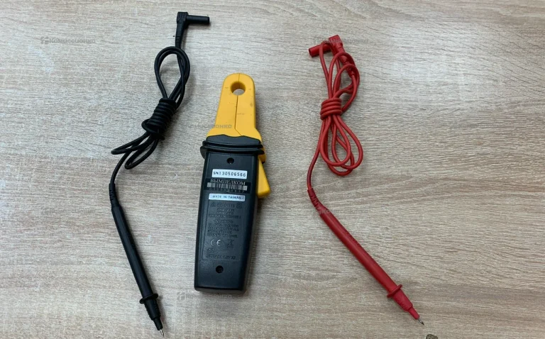 Клещи для измерения тока Center 223