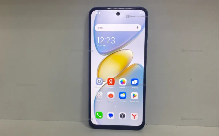 Tecno Spark Go 1 4/64 ГБ