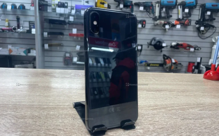 Apple iPhone XS 4/64 ГБ