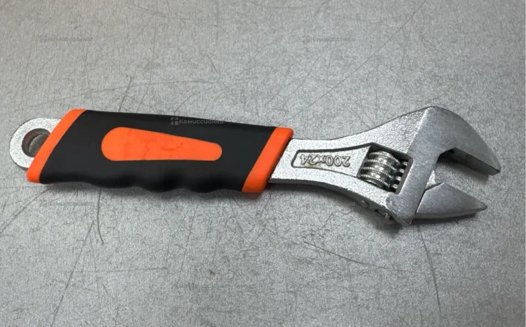 Ключ разводной 200х24