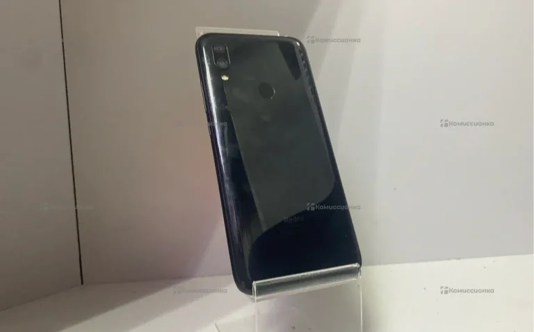 Xiaomi Redmi 7 3/32 ГБ