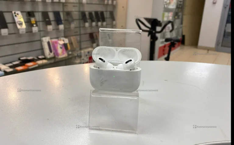 Наушники Apple AirPods Pro