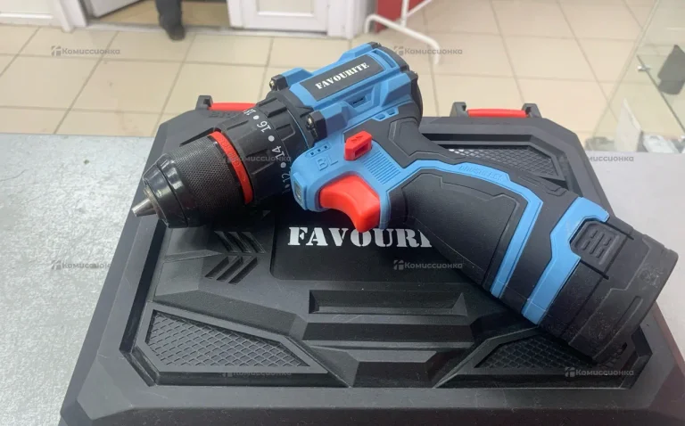 Шуруповерт Favourite