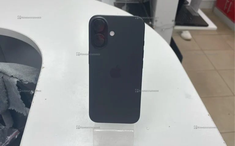 Apple iPhone 16 8/128 ГБ