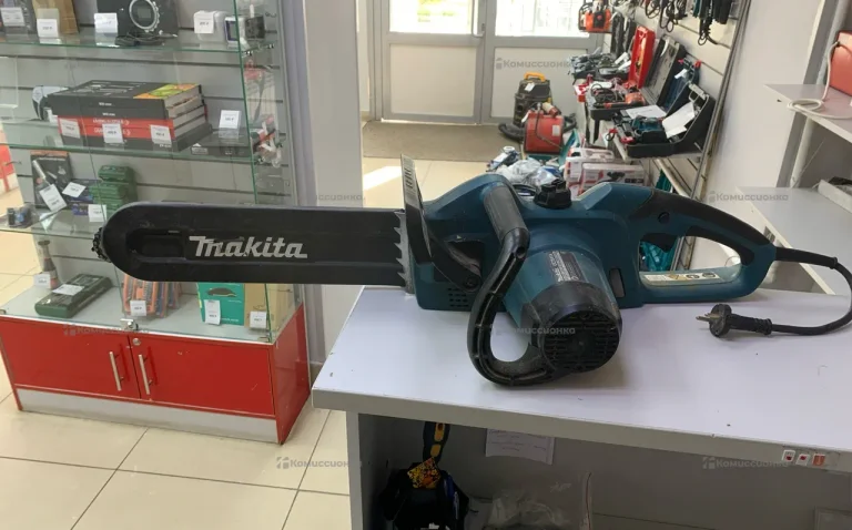 электропила Makita uc3541a