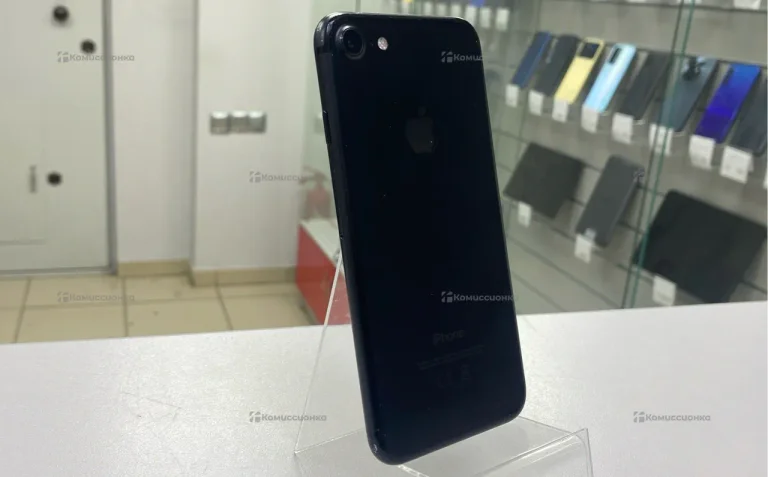 Apple iPhone 7 32 ГБ.