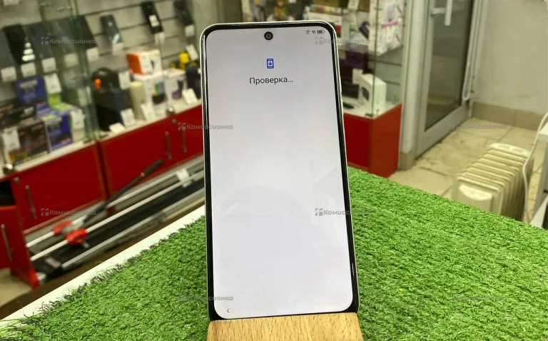 Tecno Spark Go 1 4/128 ГБ