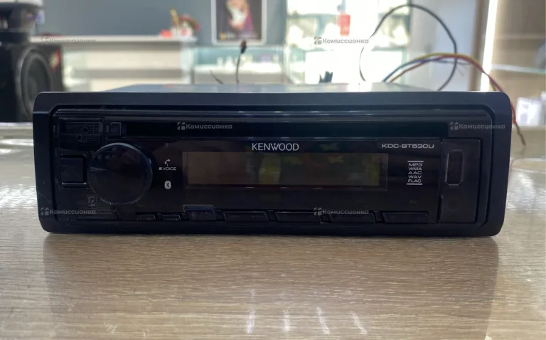 Автомагнитола  KENWOOD KDC-BT530U