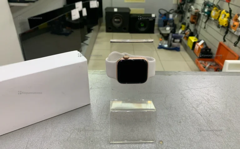 Часы Apple Watch SE 1 gen