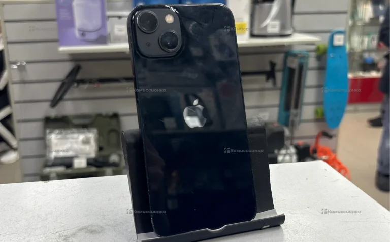 Apple iPhone 13 4/128 ГБ