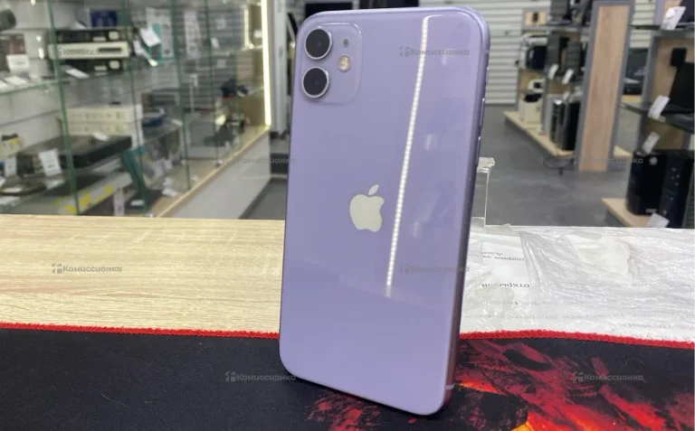 Apple iPhone 11 4/128 ГБ