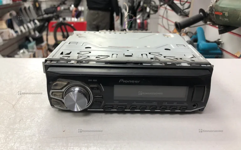 Автомагнитола  Pioneer MVH-160UI