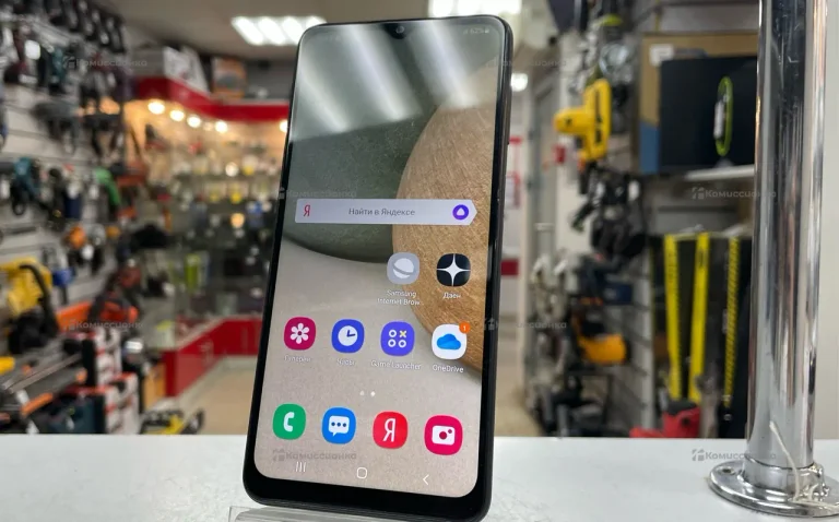 Samsung Galaxy A12 3/32 ГБ