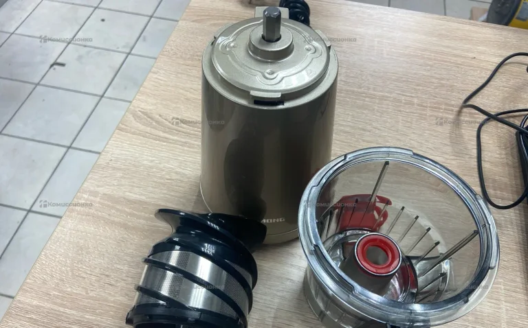 Соковыжималка шнековая Redmond RJ-980S