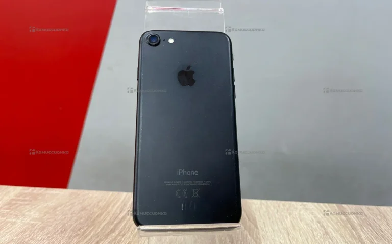 Apple iPhone 7 32 ГБ.