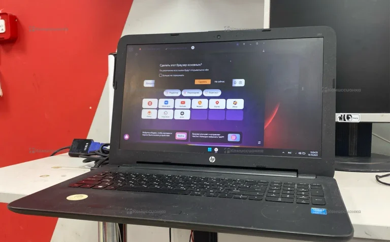 Ноутбук HP Pentium 3825U