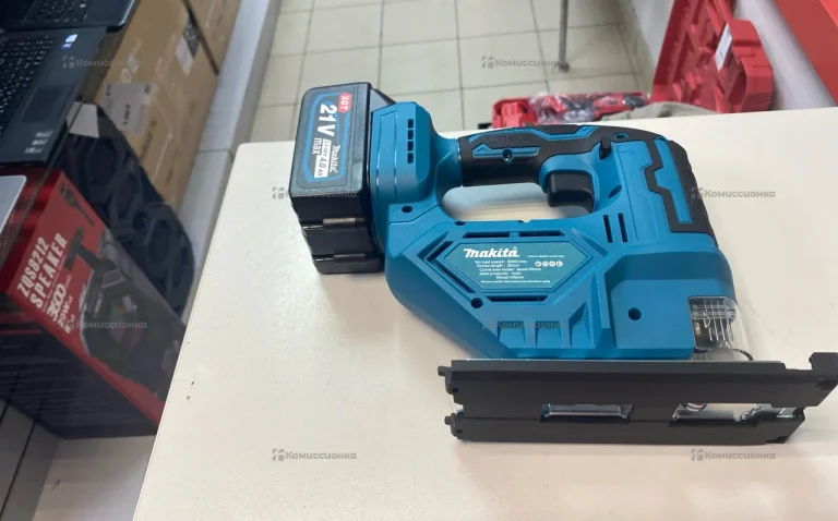 электролобзик Makita(реплика) 65-3