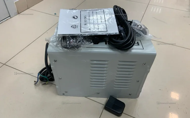 Сварочный аппарат Russland MMA-200