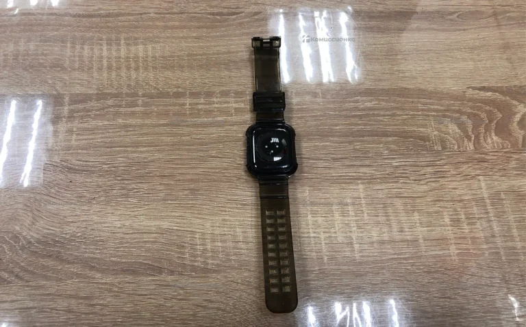 Часы  Apple Watch Series 8 45mm