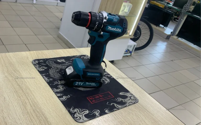 Шуруповерт Makita б/щ*