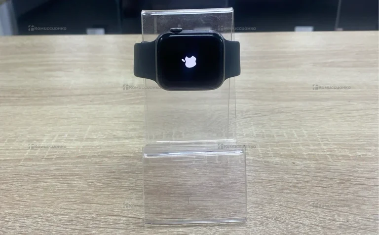 Часы Apple Watch 5