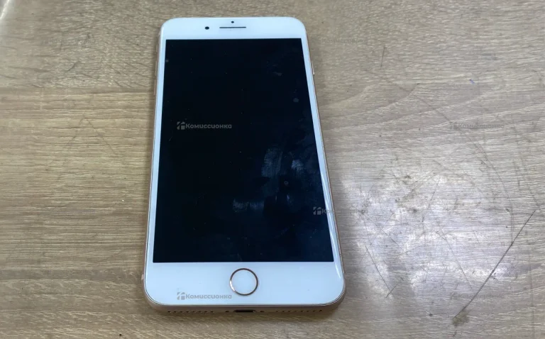 Apple iPhone 8 Plus 3/64 ГБ