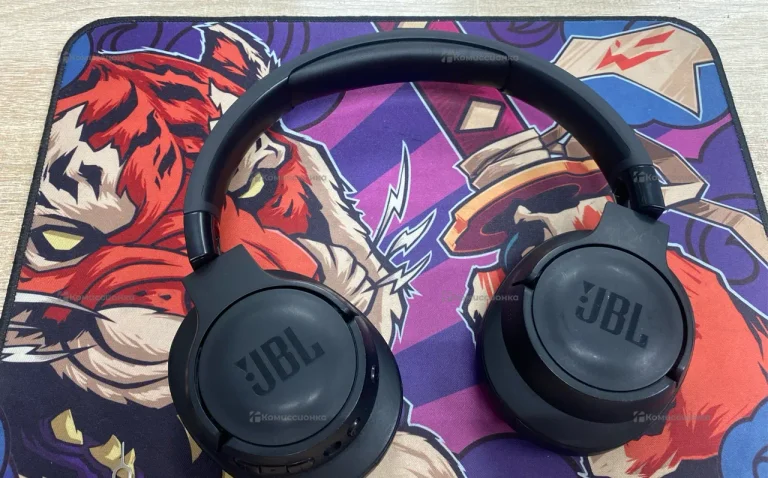 Наушники  JBL 720 шумоподавлением